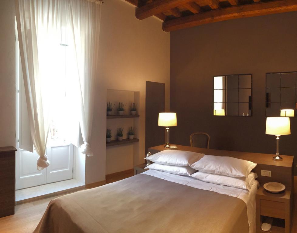 Dimora Corteinfiore Trani Bagian luar foto